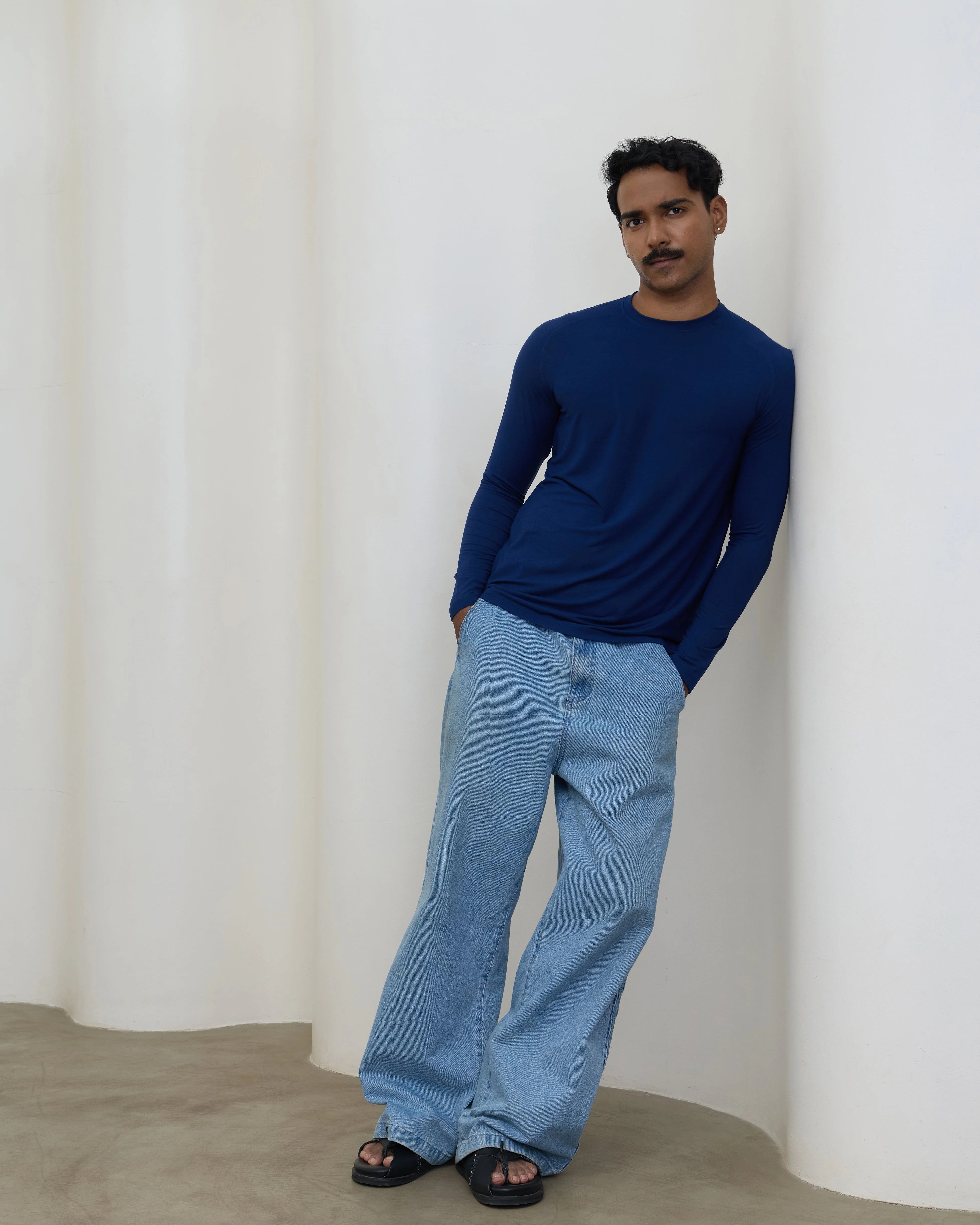 aeroyama™ Slim Fit Long Sleeve Tee image 4