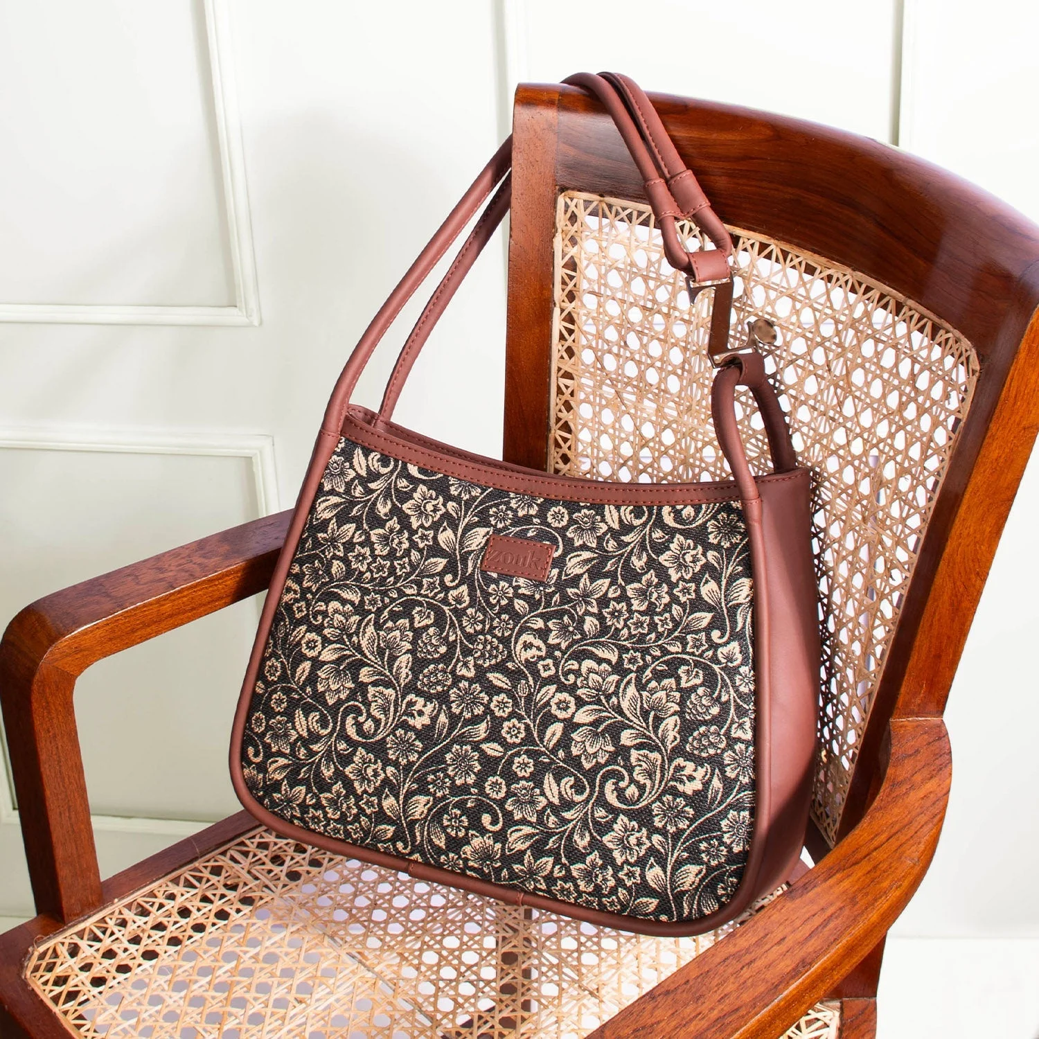 FloMotif Sleek Shoulder Bag image 1